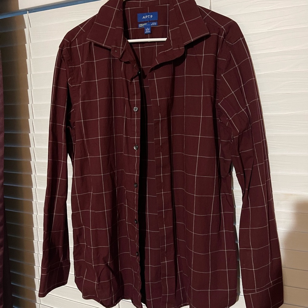 Lot of 7 Apt 9 Dress shirts. Great Condition